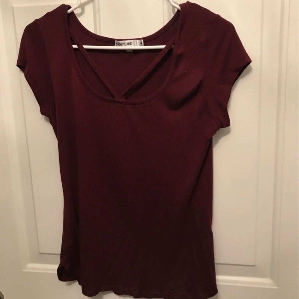 maroon top